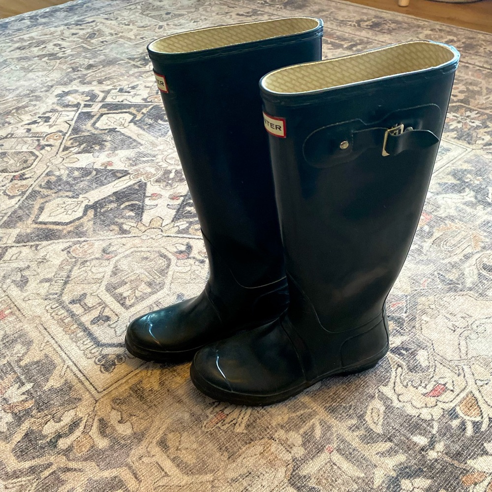 Hunter Black Rain Boots 10